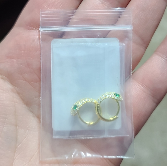 🐍Serpent Snake Hoop Stacking 925 Sterling Silver Yellow Gold Green Zircon Pave - Picture 9 of 16